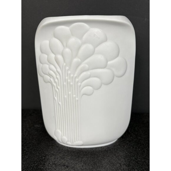 Kaiser Other - Vintage Kaiser White Oval Porcelain Bisque Vase Floral Manfred Frey West Germany
